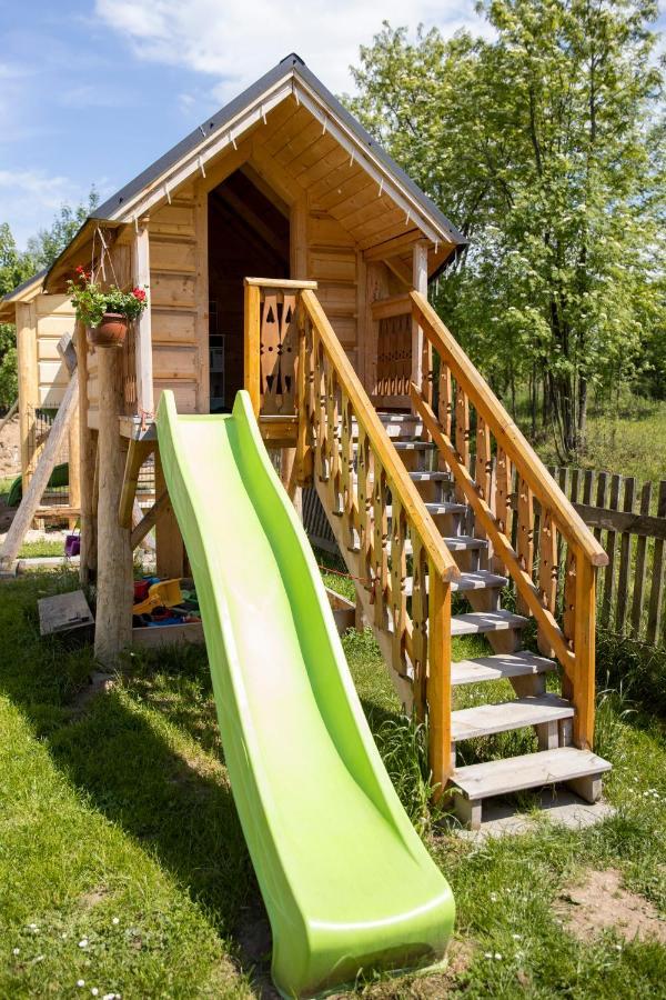 Drewniane Izby Pilchowka Chocholow Exterior foto